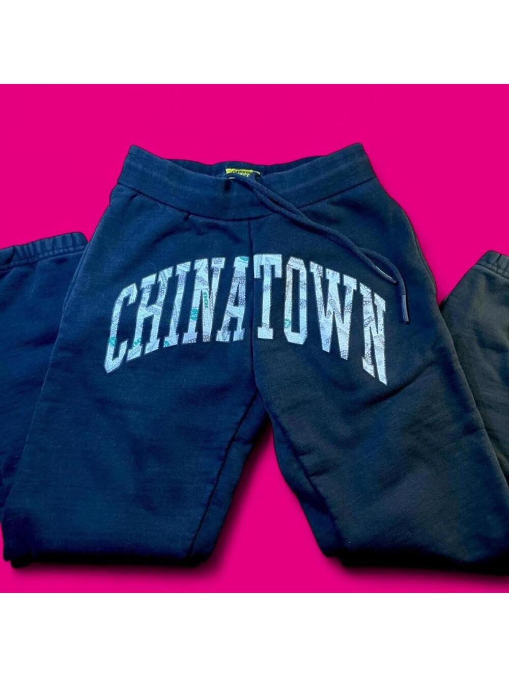Chinatown Market logo sweatpants y2k streetwear joggers black